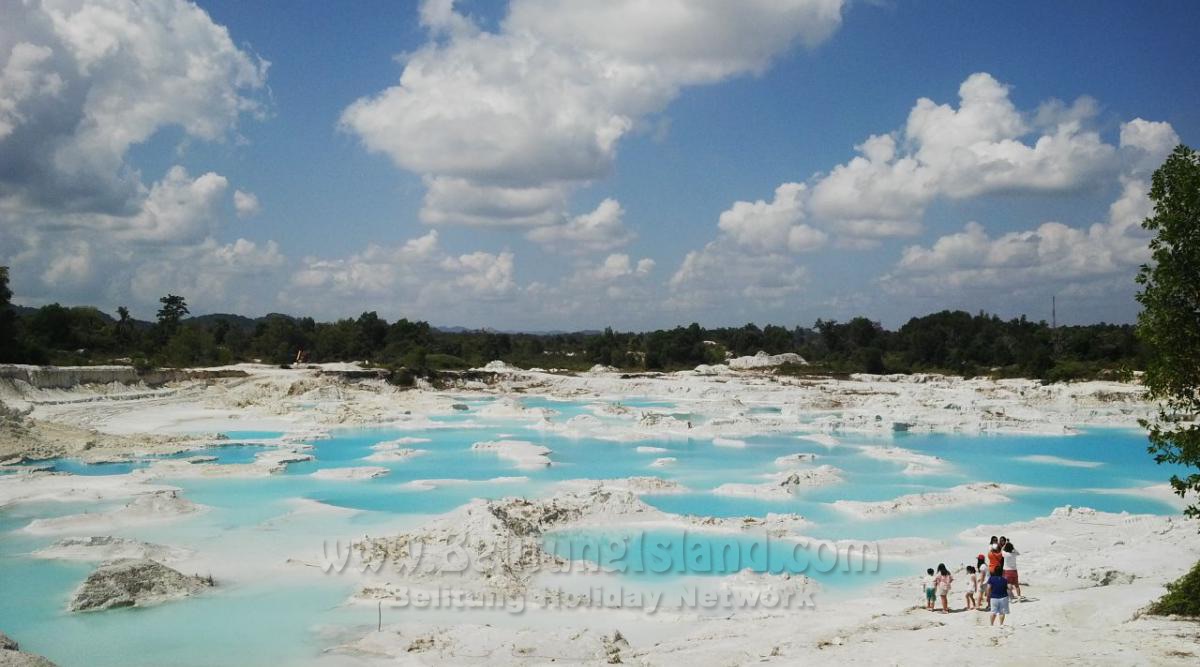 جدول اليوم #3 - الوجهة Danau Kaolin| Kaolin Lake|高岭土湖|بحيرة كاولين