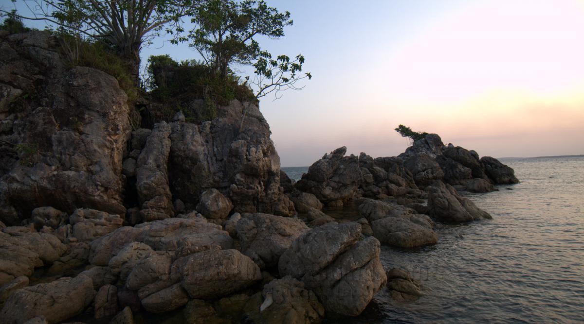 belitung destination Pulau Mentikus