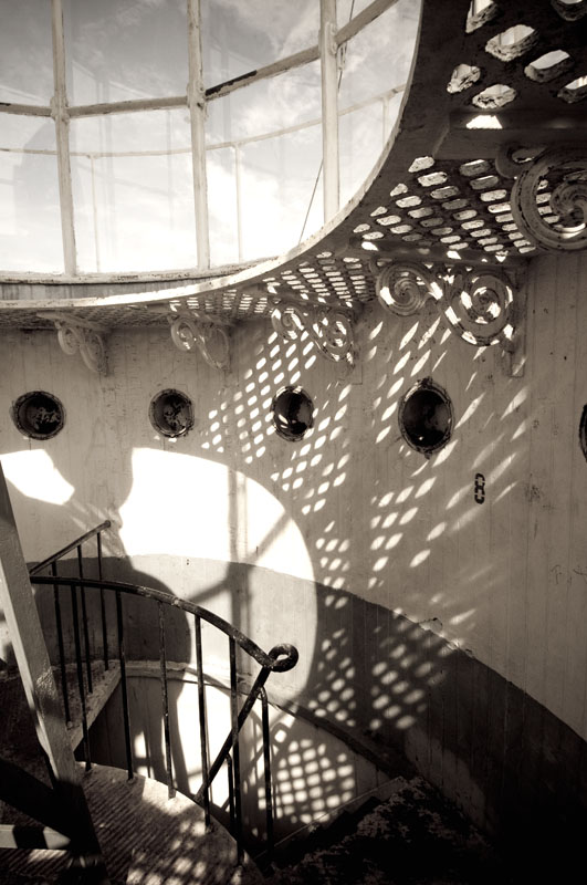 مصور فوتوغرافي

:  Lindung Soemarhadi 19